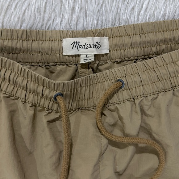 Madewell brown elastic khaki shorts size large - Picture 2 of 5